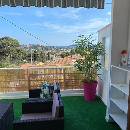 « la Sakalava » Vue Panoramique Faron בית נופש