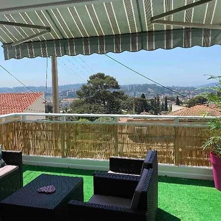 « la Sakalava » Vue Panoramique Faron