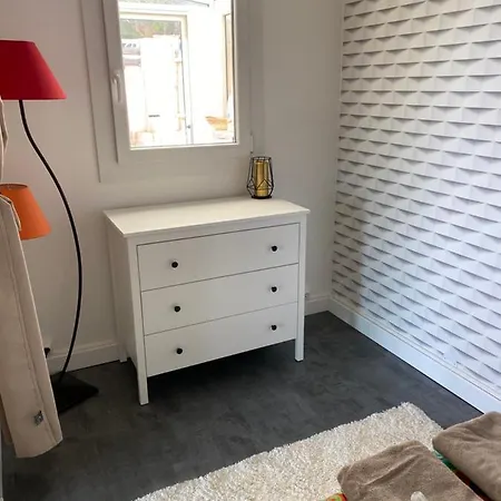 « la Sakalava » Vue Panoramique Faron טולון