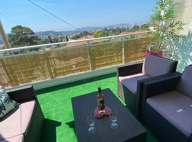 « la Sakalava » Vue Panoramique Faron * Toulon