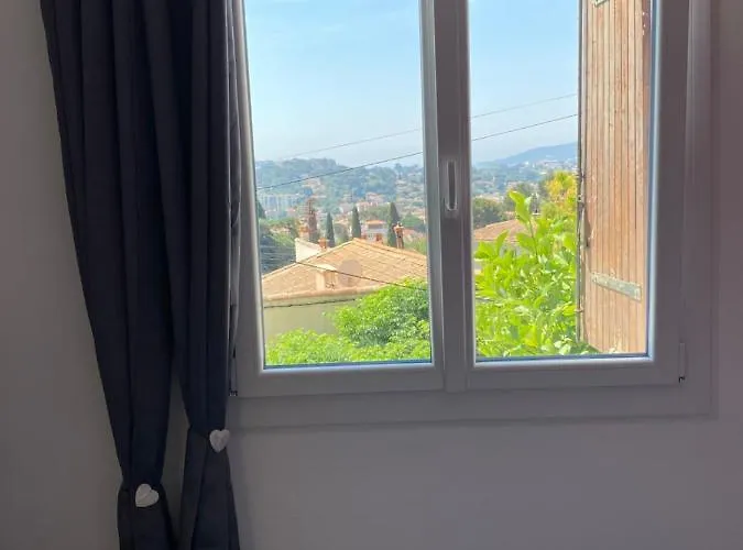 Nyaraló « la Sakalava » Vue Panoramique Faron *